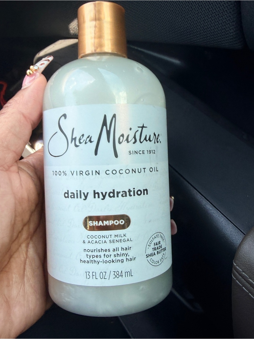 Shea Moisture Daily Hydration Shampoo - White with Gold Cap